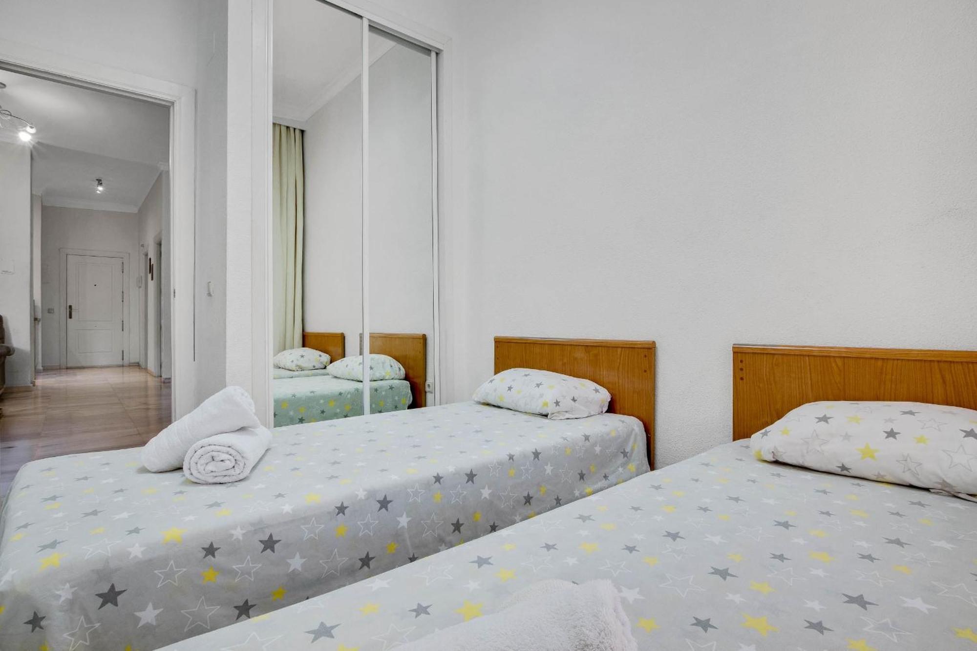Apartamento Para 6 Con Wifi, Ac, Piscina Y Parking Gratis Benalmádena Eksteriør bilde